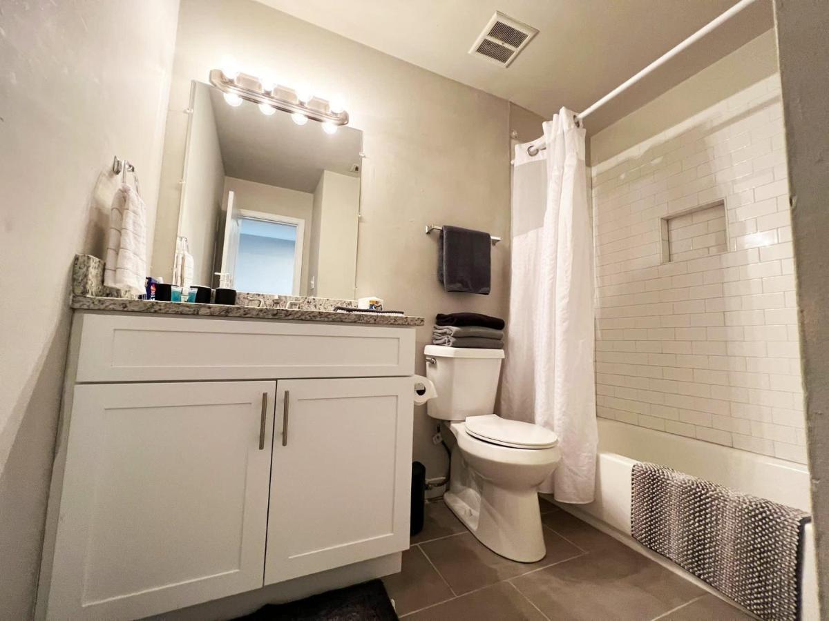 The Lux 28 Tvs Every Room Free Wifi Atlanta Exterior foto
